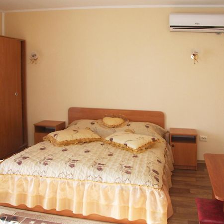 Admiral Hotel Skadovsʼk Εξωτερικό φωτογραφία